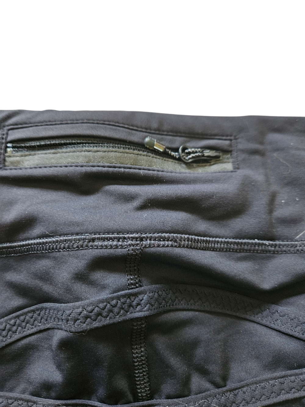 Lululemon Speed Tight Size 6 with Rusched Bottoms - Picture 3 of 5